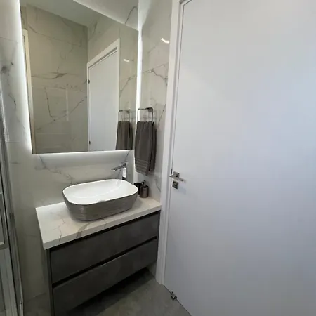 Johnny'S Luxury Getaway Apartment Strovolos Exterior photo